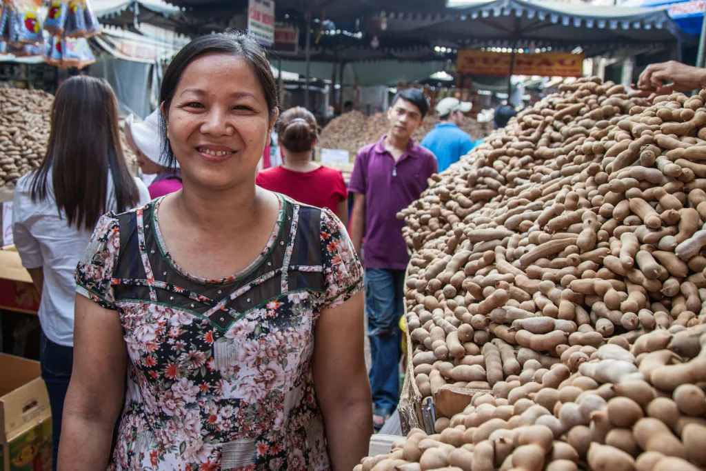Exploring The Chau Doc Market 2