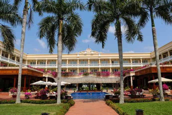 Guestbook: A Trip To Can Tho File name: Victoria-Can-Tho-23-690x460-1.webp File type: image/webp