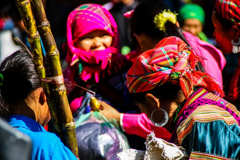 A Visit To The Cao Son Mountain Market File name: Sapa-Cao-Son-Hmong-Market-Image-by-James-Pham-78.webp