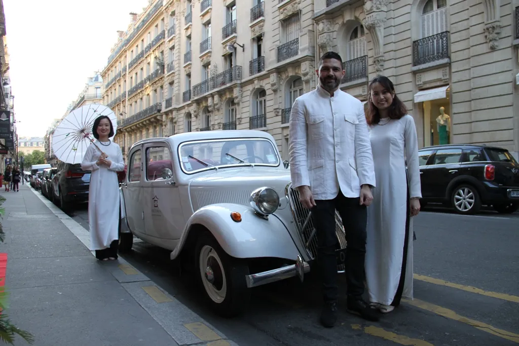 ctoria Hosts Cocktail Party In Paris File name: 2017-04-12-19.11.07.webp