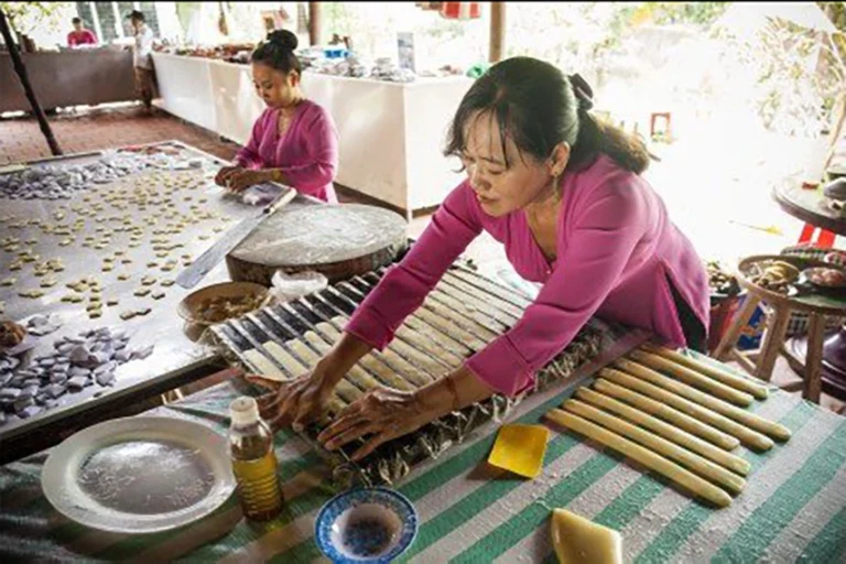 MEKONG-IMPRESSIONS-DOWNSTREAM-gallery-2