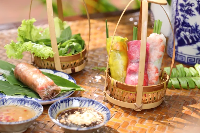 Trải Nghiệm Lớp Học Nấu Ăn File name: Cooking-class-1.webp