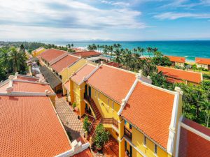 ‘Bảo tàng kí ức’ về thương cảng phố Hội lừng danh một thời: Kiến trúc hoài cổ, sở hữu BST cổ vật quý và dịch vụ có 1-0-2