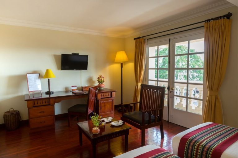 deluxe river view (2)