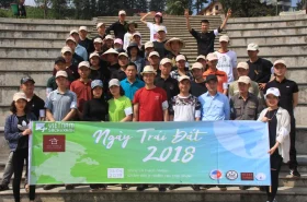 Celebrating Earth Day 2018 Victoria Style! File name: VSP-IMG_6434-1.webp