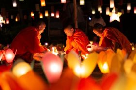 VXT Boun Ok Phansa – Hành trình tâm linh đặc sắc khi du lịch Luang Prabang